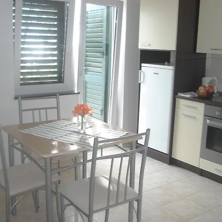 Smiljana Apartment *