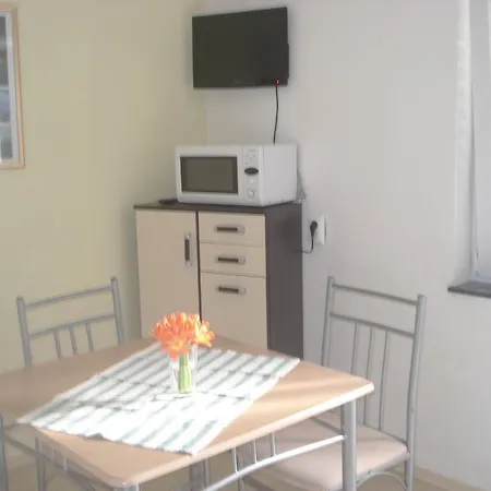 Smiljana * Omis