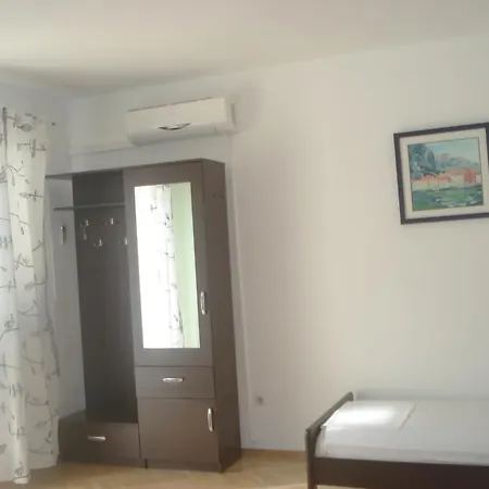 Smiljana Omis